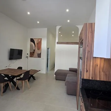 Appartamento Center With Terrace By Costablancarent *